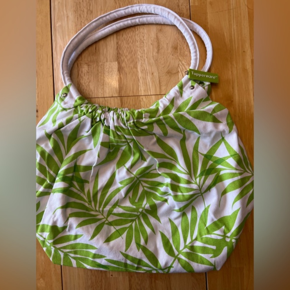 Tupperware bag